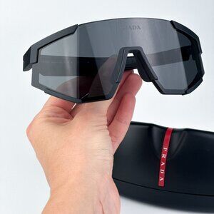 Prada Linea Rossa PS04WSF DG006F BRAND NEW Sunglasses Black Rubber Grey Unisex